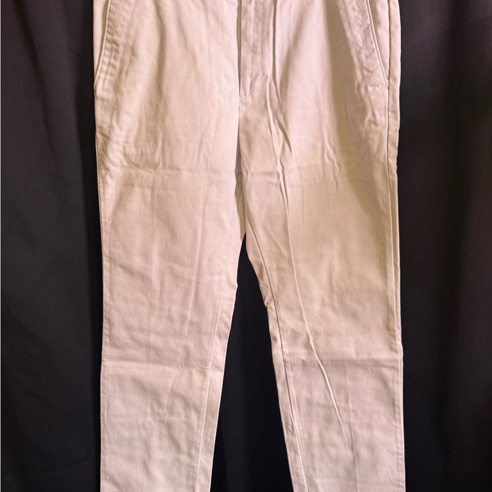 Amazon Essentials Men's Cream Chinos